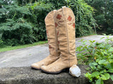 Size 8.5 men’s or 10 women’s Larry Mahan boots