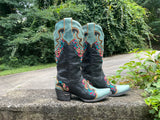 Size 6.5 women’s Lane boots