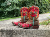 Size 9 women’s Ariat boots