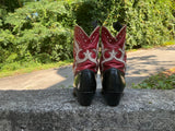 Size 8.5 men’s or 10 women’s Acme boots