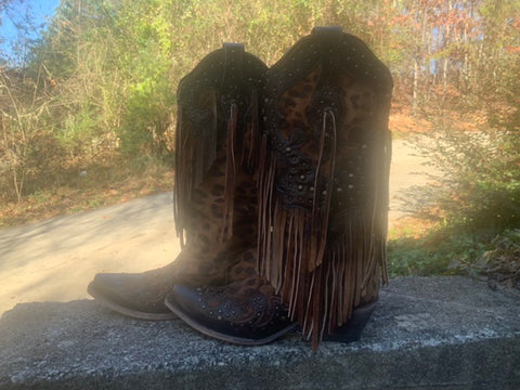 Size 9 women’s Corral boots
