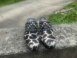 Size 8 women’s Donald Pliner mules