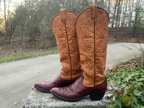 Size 6.5 women’s Larry Mahan boots