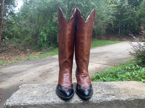 Size 8.5 women’s Larry Mahan boots