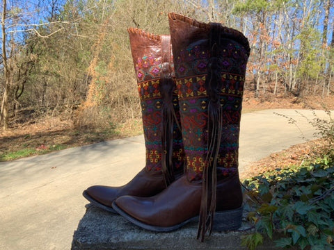 Size 9.5 women’s Johnny Ringo boots