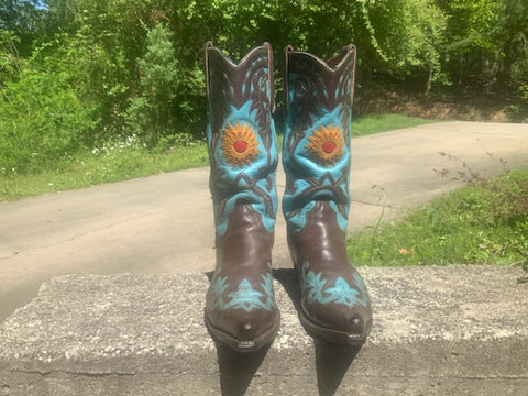 Size 8.5 women’s Caborca boots