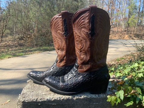 Size 8 men’s or 10 women’s Montana boots