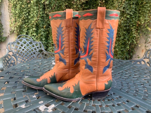 Size 7 women’s Rocketbuster boots