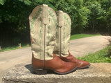 Size 8 women’s Larry Mahan boots