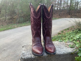 Size 6.5 women’s Ammons boots