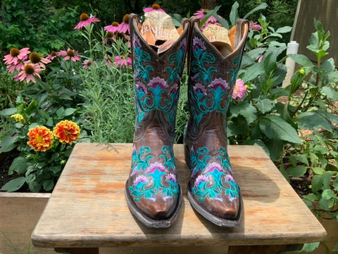 Size 6 women’s Old Gringo boots