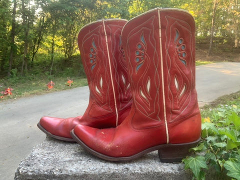 Size 8 women’s Acme boots
