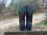 Size 10 women’s Ariat boots