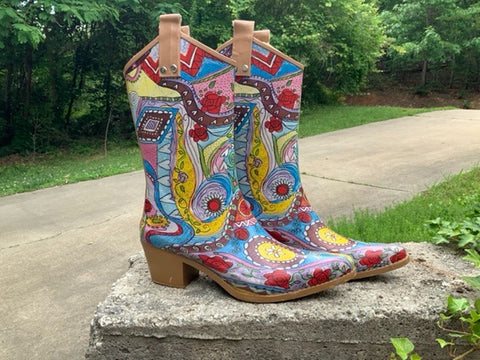 Size 9 women’s rain boots