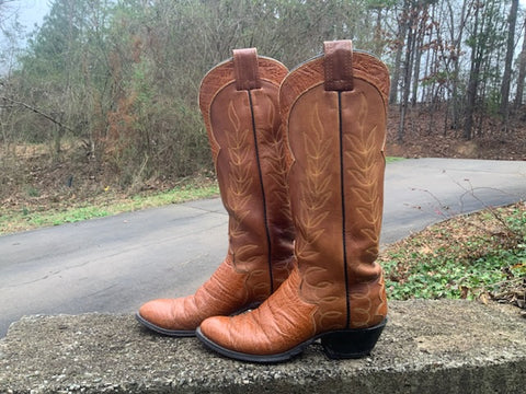 Size 6 women’s Olathe boots