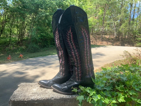 Size 6.5 women’s Larry Mahan boots