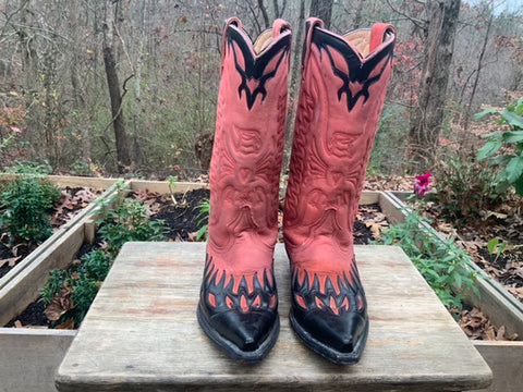 Size 6.5 women’s Sandiego boots