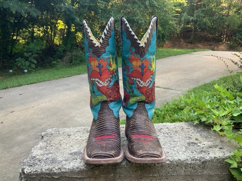 Size 6.5 women’s Ariat boots