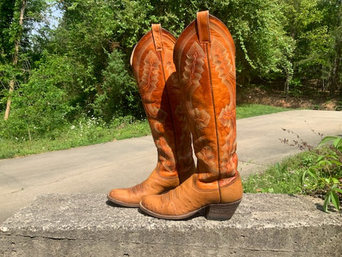 Size 5.5 women’s custom made boots