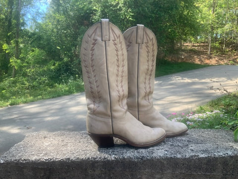 Size 6.5 women’s Rios of Mercedes boots