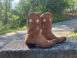 Size 6 women’s Liberty boots