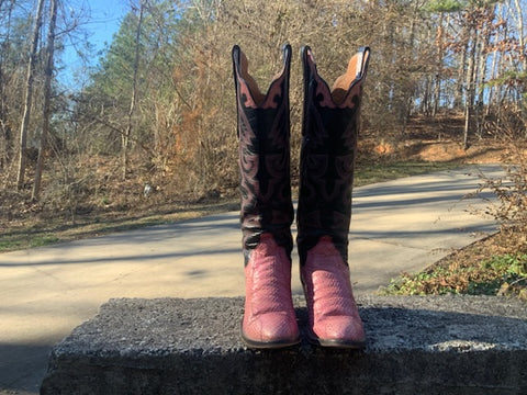 Size 6.5 women’s Garner Moss boots