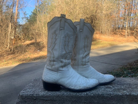 Size 8 men’s or 9.5 women’s Rios of Mercedes boots
