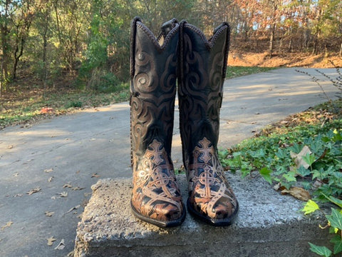 Size 7 women’s Liberty boots