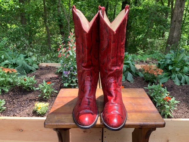 Size 9.5 women s Larry Mahan boots Bootitude