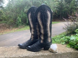 Size 6 women’s Larry Mahan boots