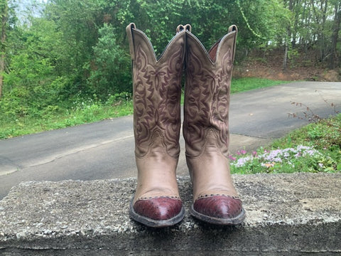 Size 7 women’s Tony Lama boots