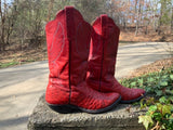 Size 7.5 men’s or 9 women’s
