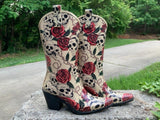 Size 5 women’s rain boots