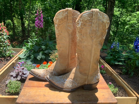 Size 5.5 women’s Old Gringo boots