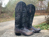 Size 9.5 men’s or 11.5 women’s Larry Mahan boots
