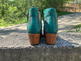 Size 9 women’s Ariat boots