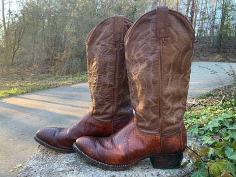 Size 8.5 men’s or 10 women’s Justin boots