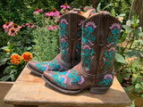 Size 6 women’s Old Gringo boots