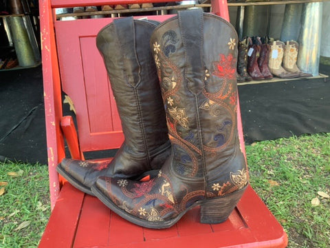 Size 6.5 women’s Lucchese boots