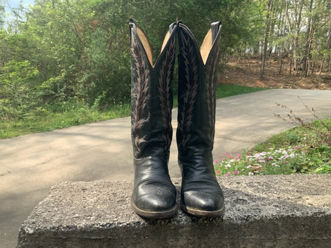 Size 8 women’s Abilene boots