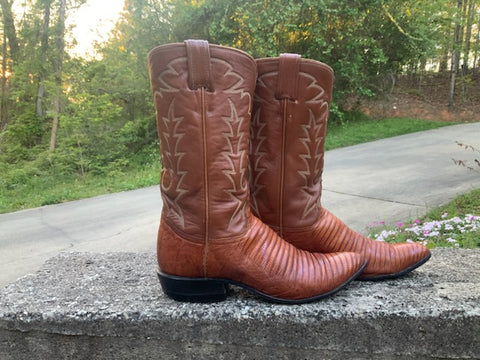 Size 7 women’s Tony Lama boots