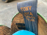 Size 7D men’s or 8.5 to 9 women’s Tony Lama boots