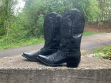 Size 8.5 women’s Shyanne boots