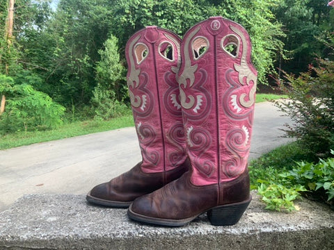 Size 7.5 to 8 women’s Tony Lama boots