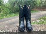 Size 8.5 women’s Shyanne boots
