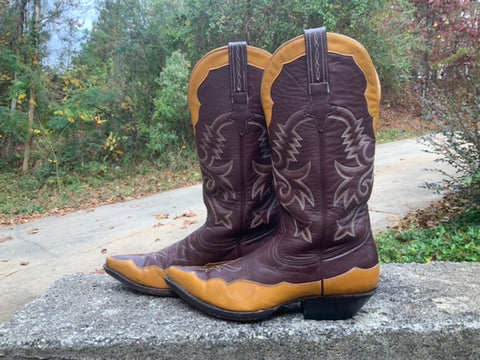 Size 8 women’s Heritage boots