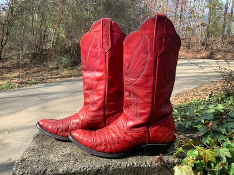 Size 7.5 men’s or 9 women’s
