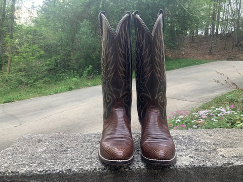 Size 7 women’s Dan Post boots