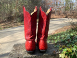 Size 7.5 men’s or 9 women’s