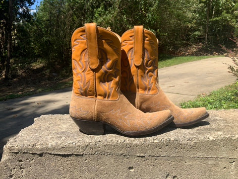 Size 6.5 women’s Liberty boots